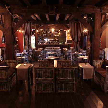 A' Propos Hotel, Restauracja, Club Валбжих Экстерьер фото
