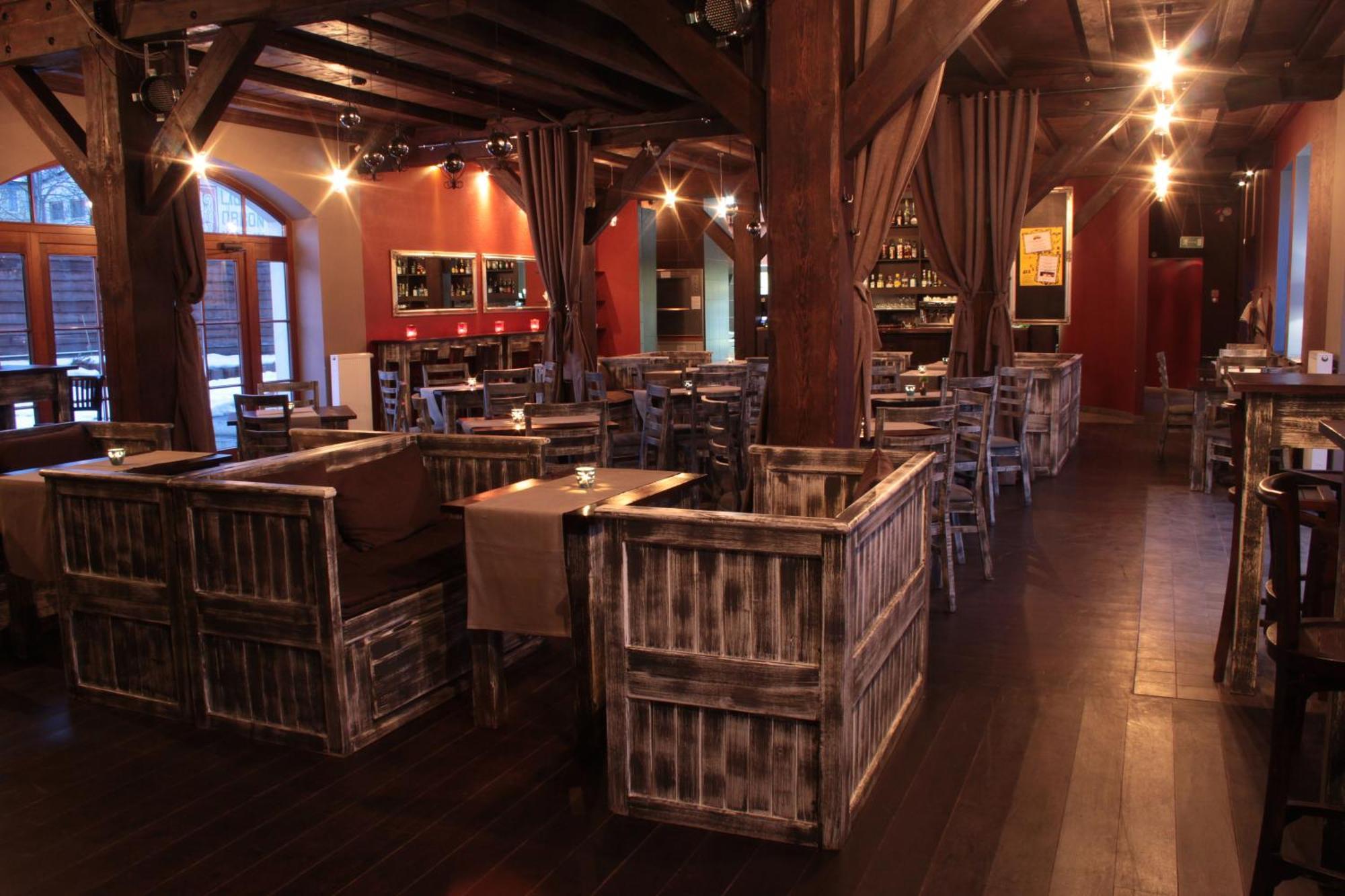 A' Propos Hotel, Restauracja, Club Валбжих Экстерьер фото