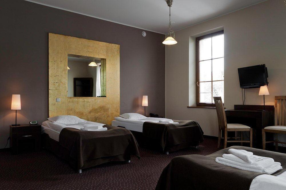 A' Propos Hotel, Restauracja, Club Валбжих Номер фото