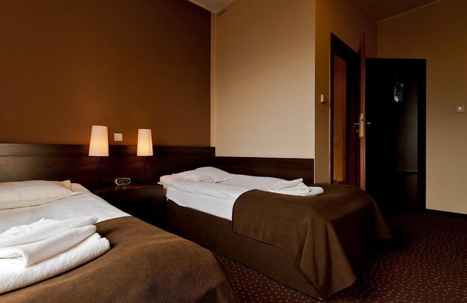 A' Propos Hotel, Restauracja, Club Валбжих Номер фото